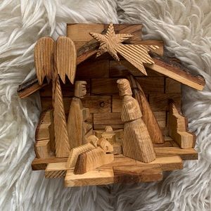 EUC handmade olive wood nativity scene
